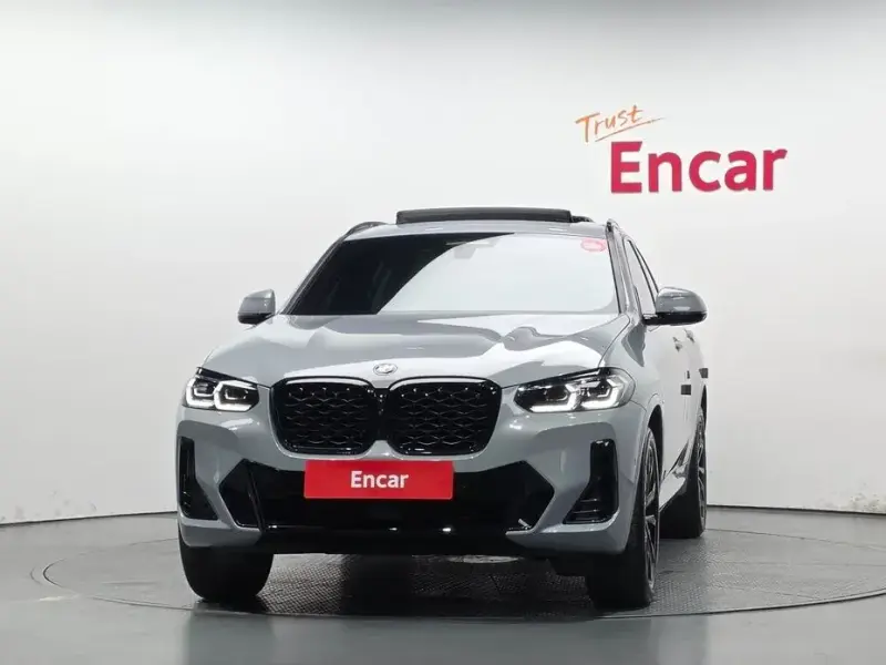 2025 BMW X4 с пробегом 7 061 км