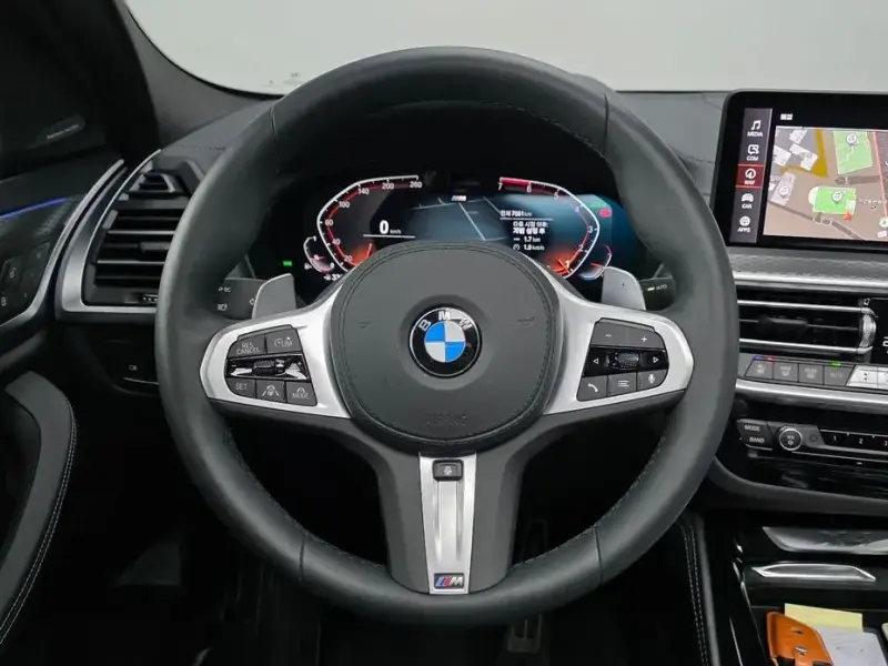 2025 BMW X4 с пробегом 7 061 км