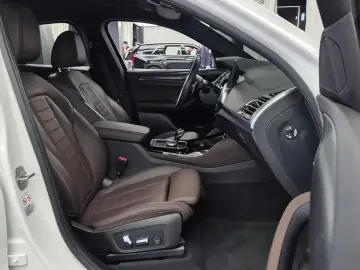 2023 BMW X4 с пробегом 33 770 км