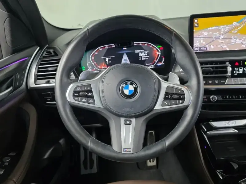 2023 BMW X4 с пробегом 33 770 км