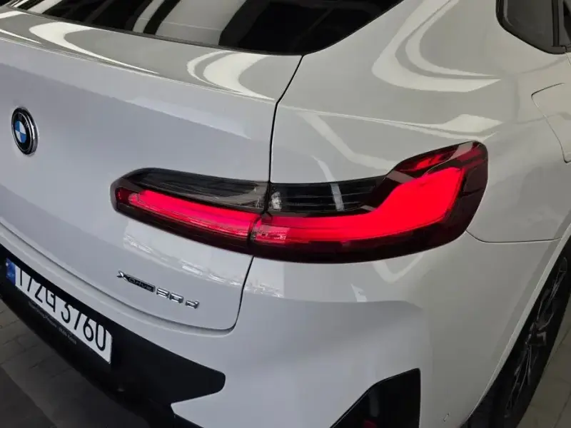 2023 BMW X4 с пробегом 33 770 км