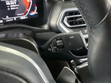 2023 BMW X4 с пробегом 33 770 км