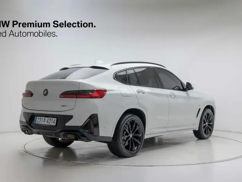2025 BMW X4 с пробегом 25 830 км