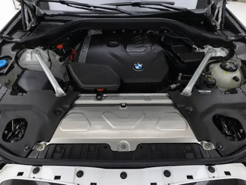 2025 BMW X4 с пробегом 25 830 км