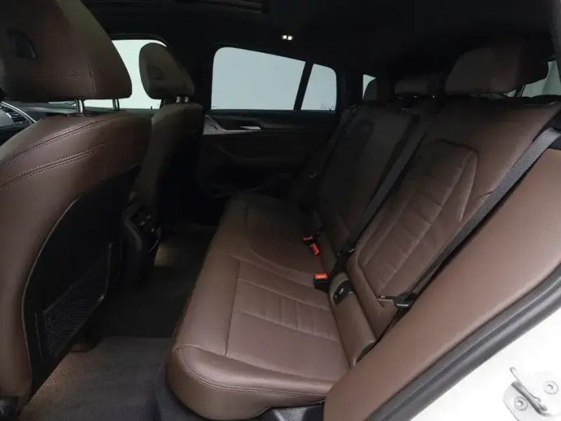 2025 BMW X4 с пробегом 25 830 км