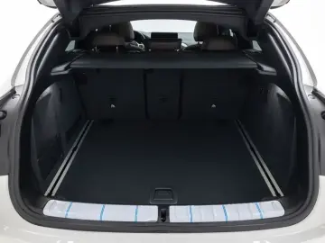 2025 BMW X4 с пробегом 25 830 км