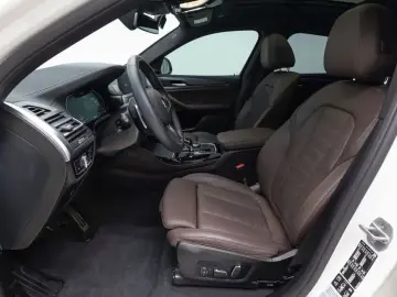 2025 BMW X4 с пробегом 25 830 км
