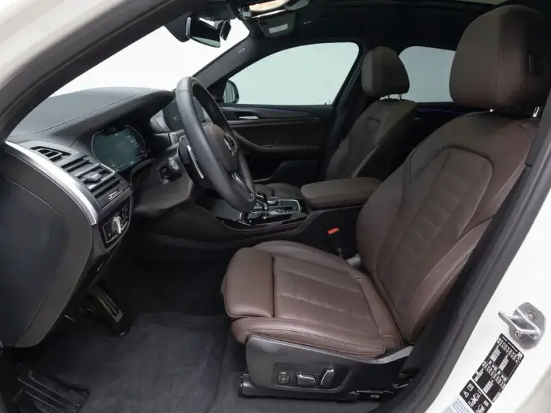 2025 BMW X4 с пробегом 25 830 км