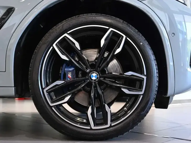 2023 BMW X4 с пробегом 45 595 км