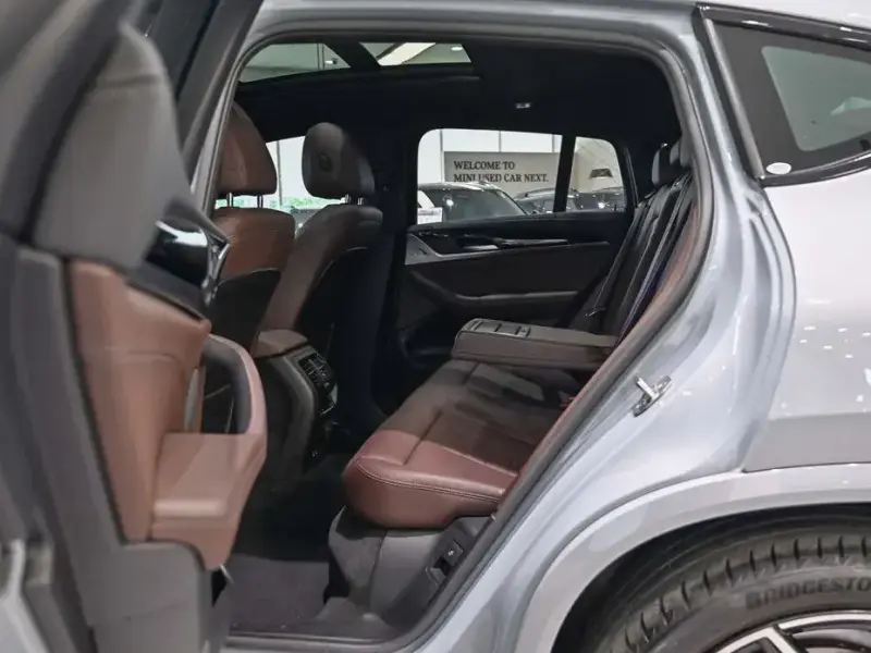 2023 BMW X4 с пробегом 45 595 км