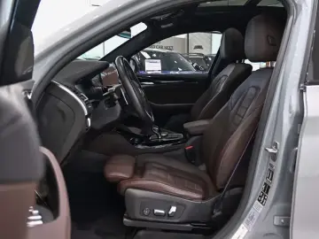2023 BMW X4 с пробегом 45 595 км