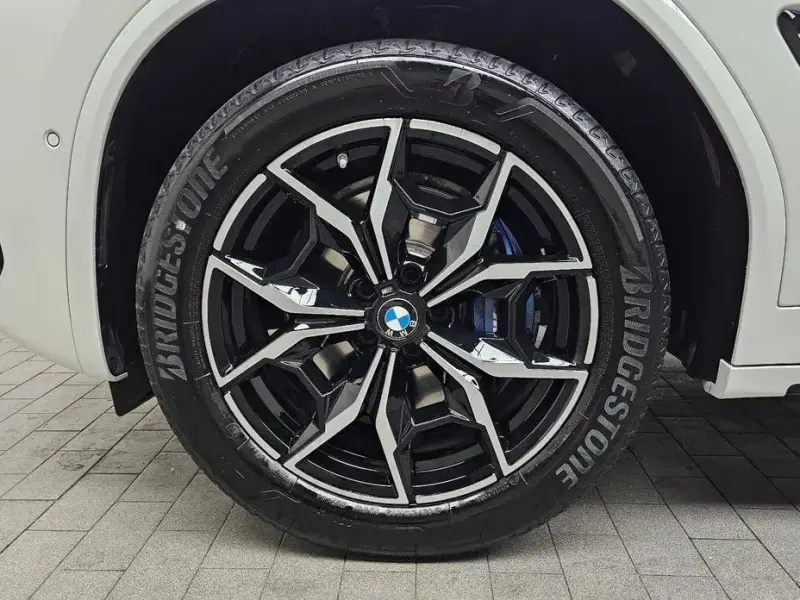 2024 BMW X4 с пробегом 26 423 км