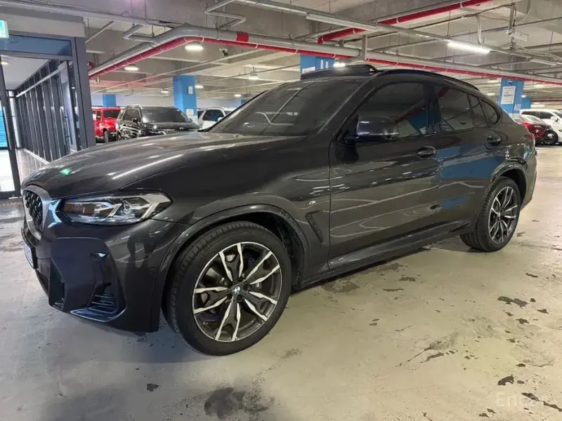 2025 BMW X4 с пробегом 7 200 км