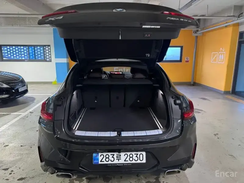 2025 BMW X4 с пробегом 7 200 км