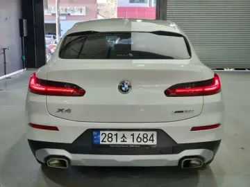2023 BMW X4 с пробегом 16 903 км
