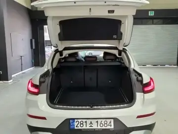 2023 BMW X4 с пробегом 16 903 км