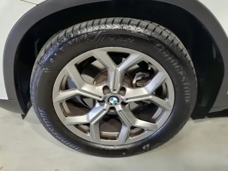 2023 BMW X4 с пробегом 16 903 км