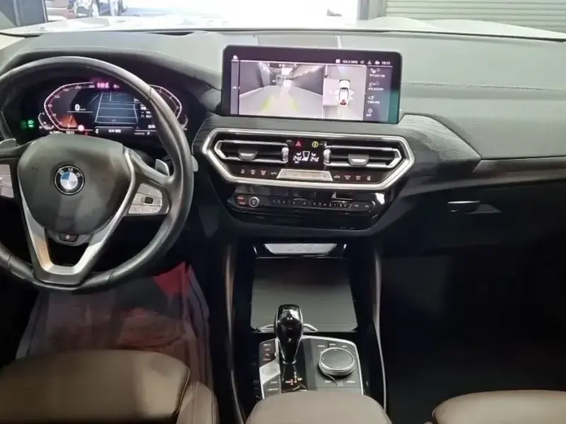 2023 BMW X4 с пробегом 16 903 км