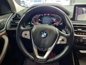 2023 BMW X4 с пробегом 16 903 км