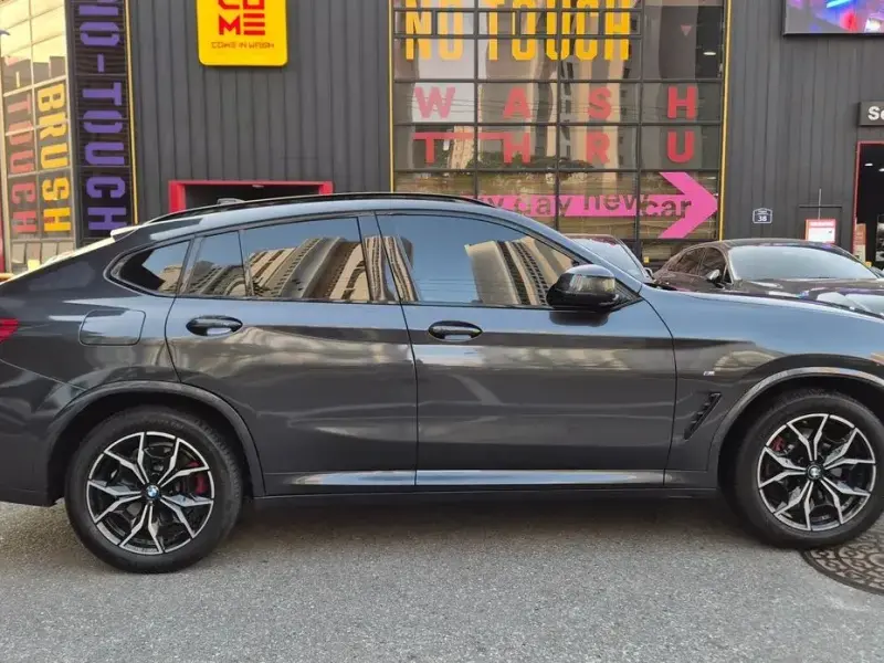 2023 BMW X4 с пробегом 51 086 км