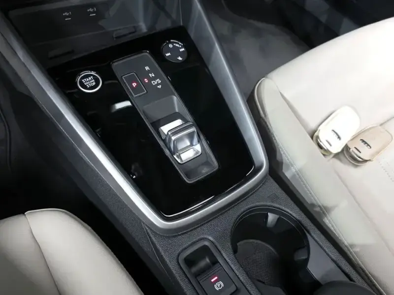 2023 Audi A3 с пробегом 13 339 км