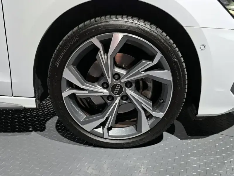 2023 Audi A3 с пробегом 11 305 км