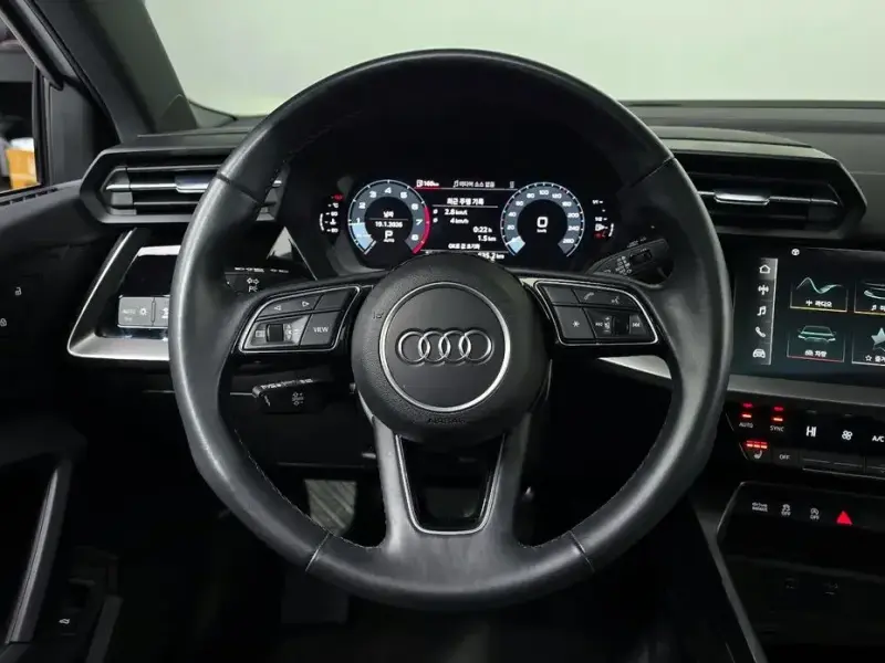 2022 Audi A3 с пробегом 33 067 км