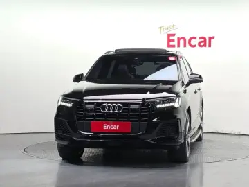 2023 Audi Q7 с пробегом 56 750 км