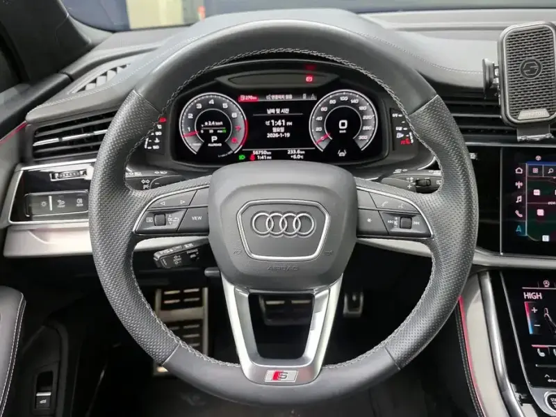 2023 Audi Q7 с пробегом 56 750 км