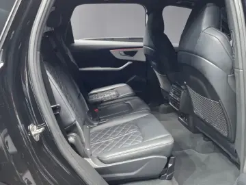 2022 Audi Q7 с пробегом 37 871 км
