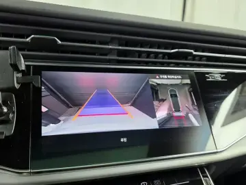 2023 Audi Q7 с пробегом 44 204 км