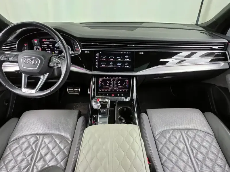 2022 Audi Q7 с пробегом 73 360 км
