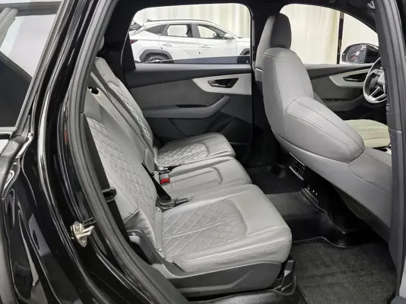 2022 Audi Q7 с пробегом 73 360 км