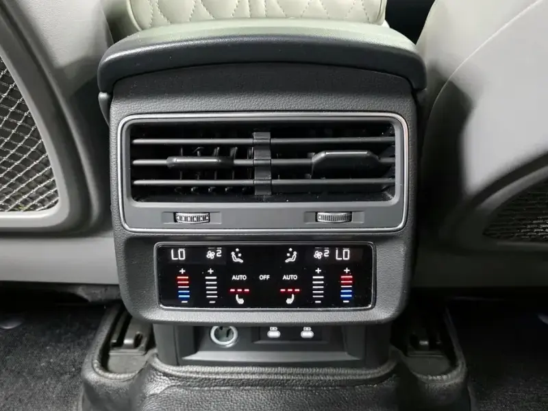 2022 Audi Q7 с пробегом 73 360 км