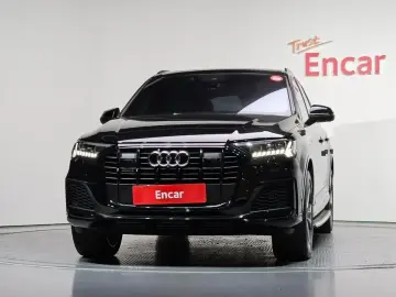2023 Audi Q7 с пробегом 30 970 км