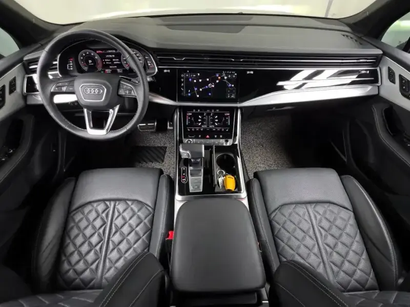 2023 Audi Q7 с пробегом 30 970 км