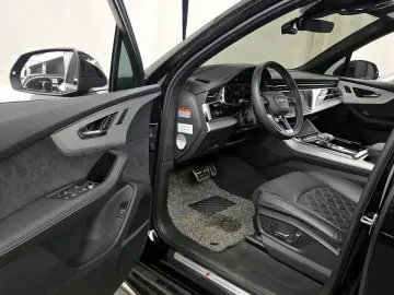 2023 Audi Q7 с пробегом 30 970 км