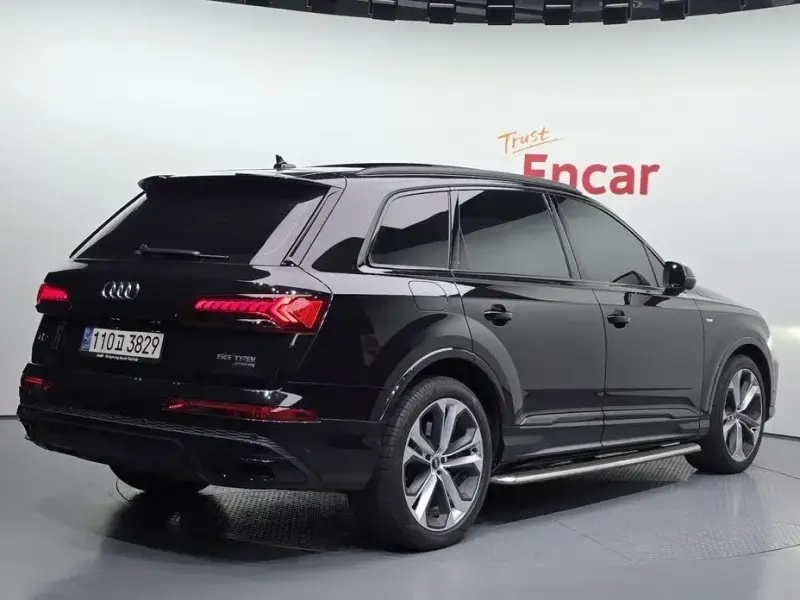 2022 Audi Q7 с пробегом 58 871 км