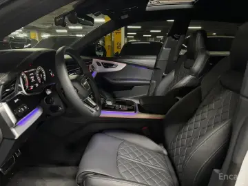 2026 Audi Q8 с пробегом 3 174 км