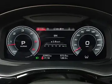 2023 Audi Q8 с пробегом 22 952 км
