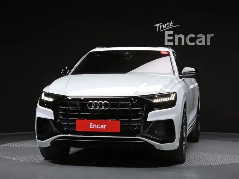 2023 Audi Q8 с пробегом 38 620 км
