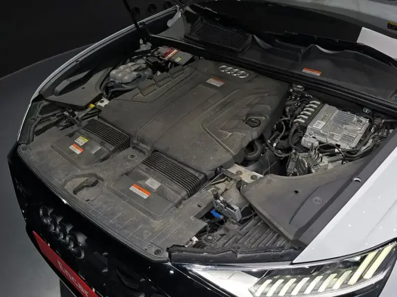 2023 Audi Q8 с пробегом 38 620 км