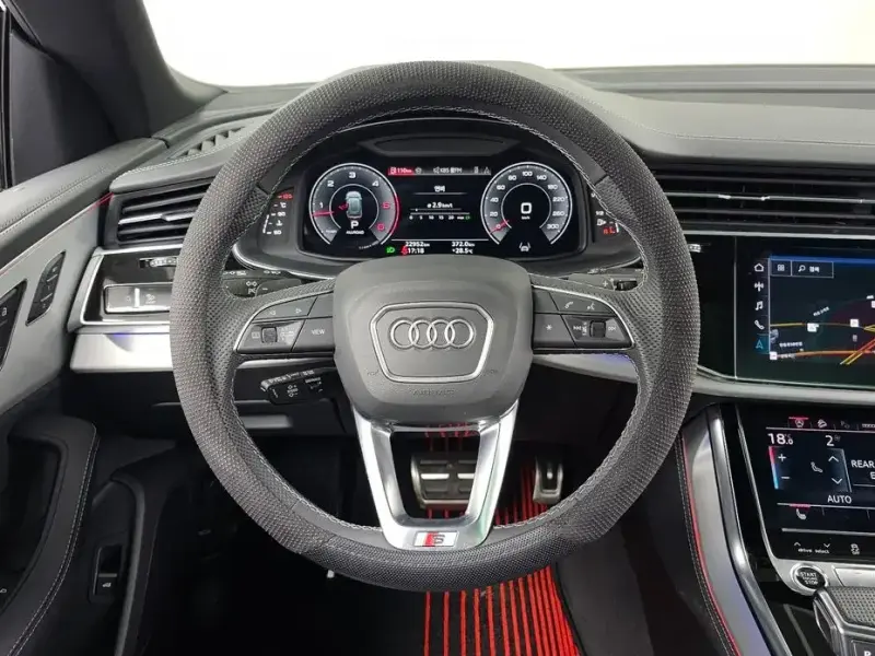 2023 Audi Q8 с пробегом 22 952 км