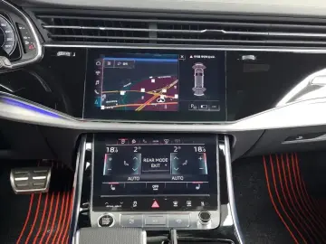 2023 Audi Q8 с пробегом 22 952 км