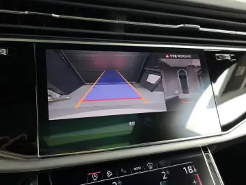 2023 Audi Q8 с пробегом 22 952 км