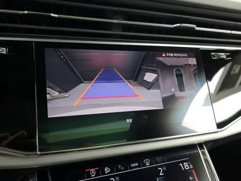 2023 Audi Q8 с пробегом 22 952 км