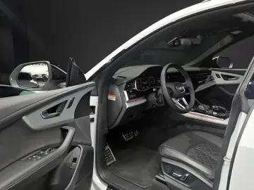 2023 Audi Q8 с пробегом 38 620 км