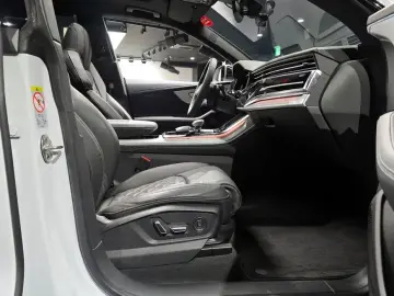 2023 Audi Q8 с пробегом 38 620 км