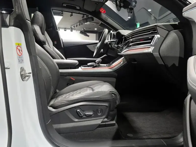 2023 Audi Q8 с пробегом 38 620 км
