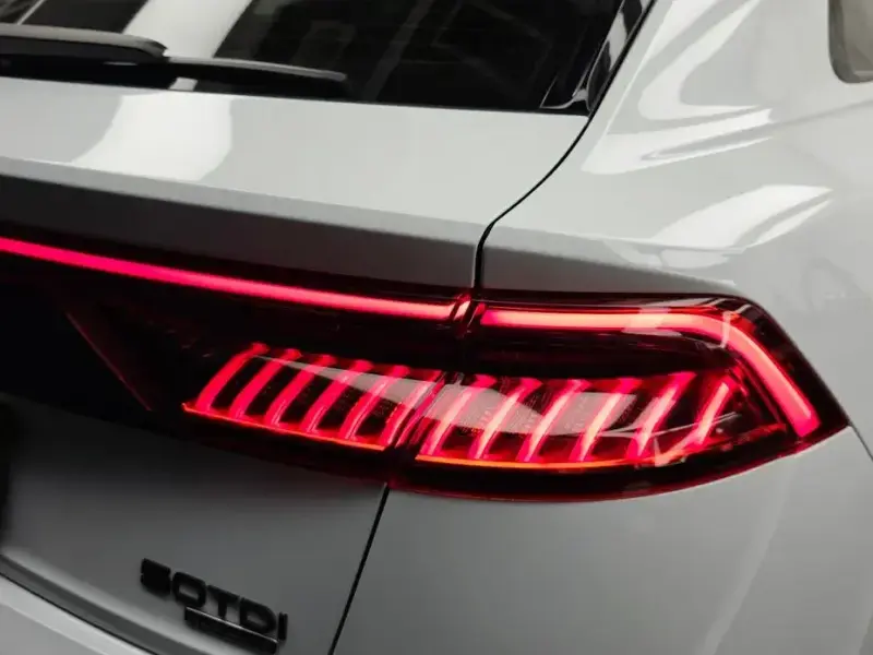 2023 Audi Q8 с пробегом 22 952 км